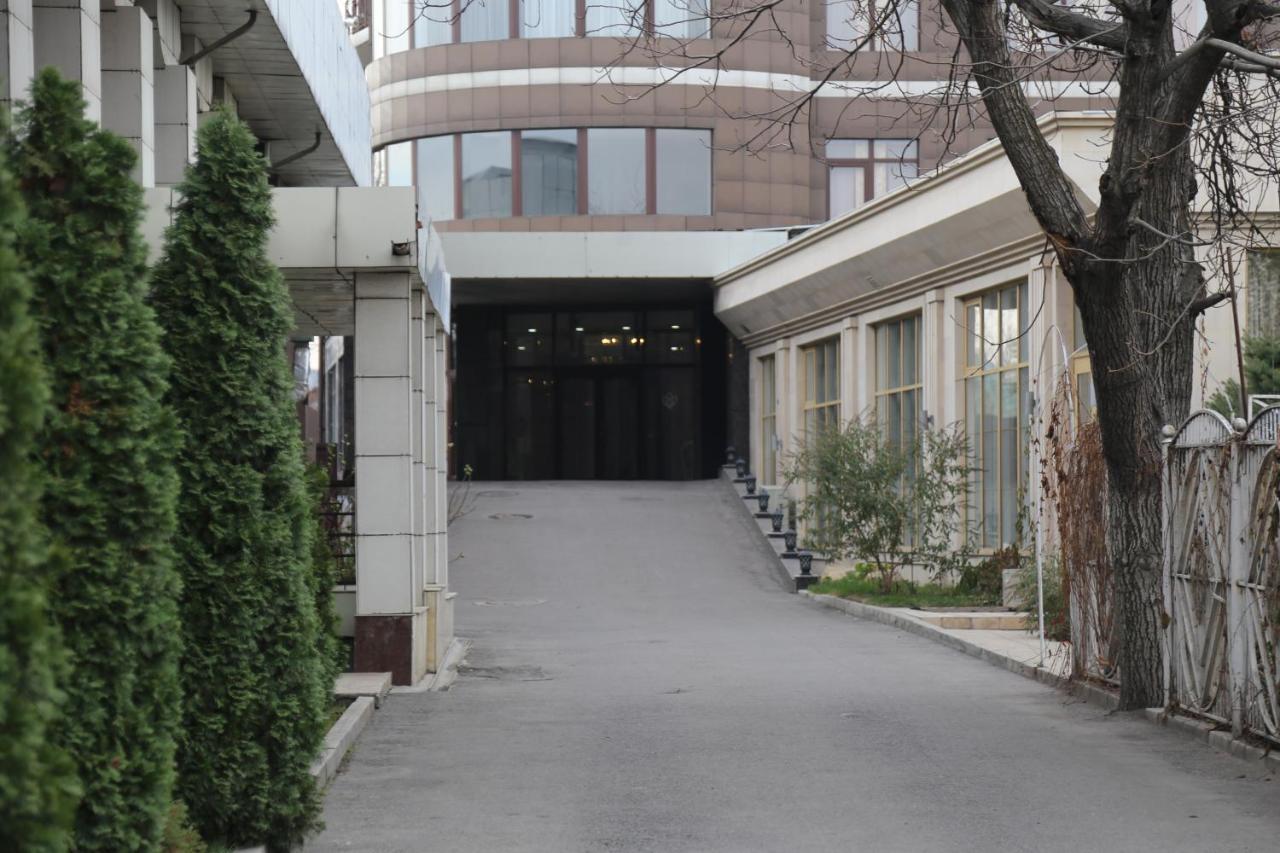 Maryotel Lebedinovka Buitenkant foto